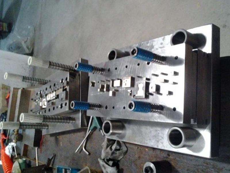 兴业模具制造-12